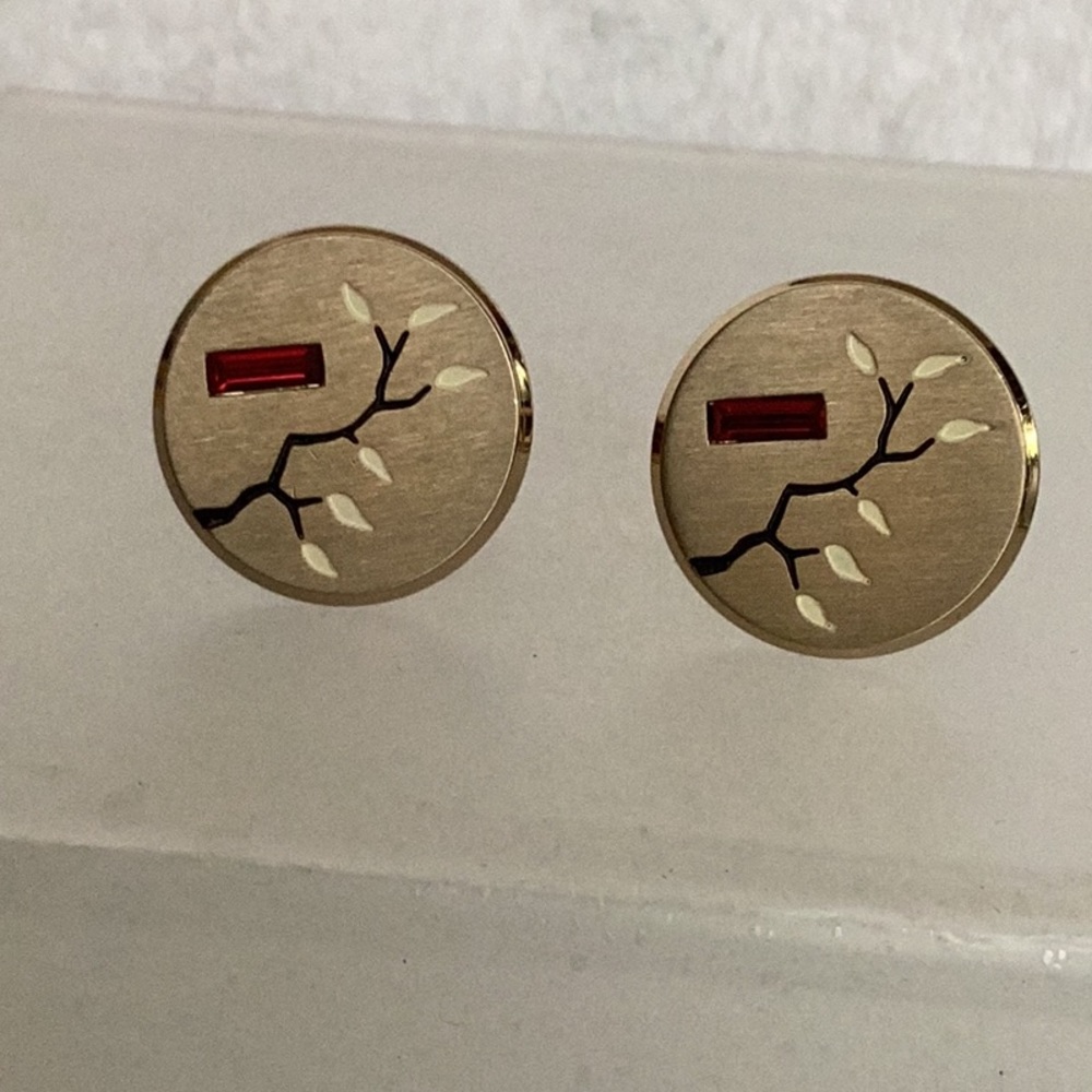 Cufflinks,Vintage , Hickok USA in GoldTone with embedded red crystal